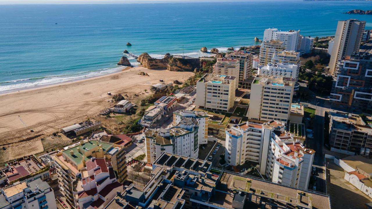 Charming 1 Bedroom Apartment In Portimao By Lovelystay Kültér fotó
